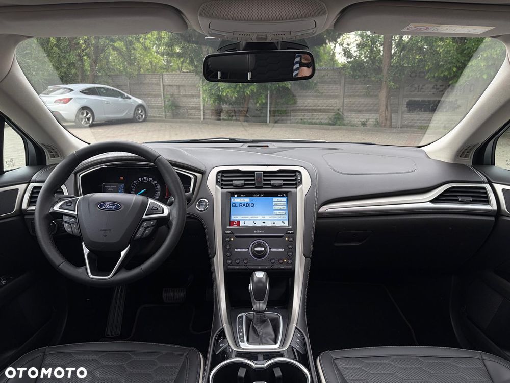 Ford Mondeo 2.0 Hybrid Vignale - 17