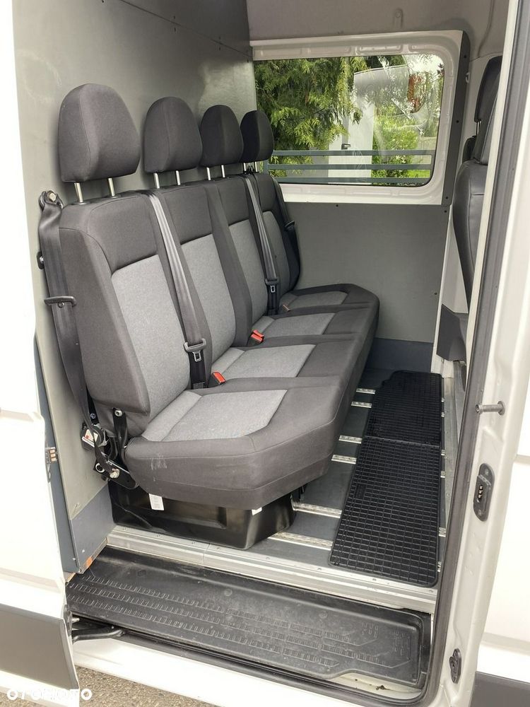 Volkswagen Crafter - 13