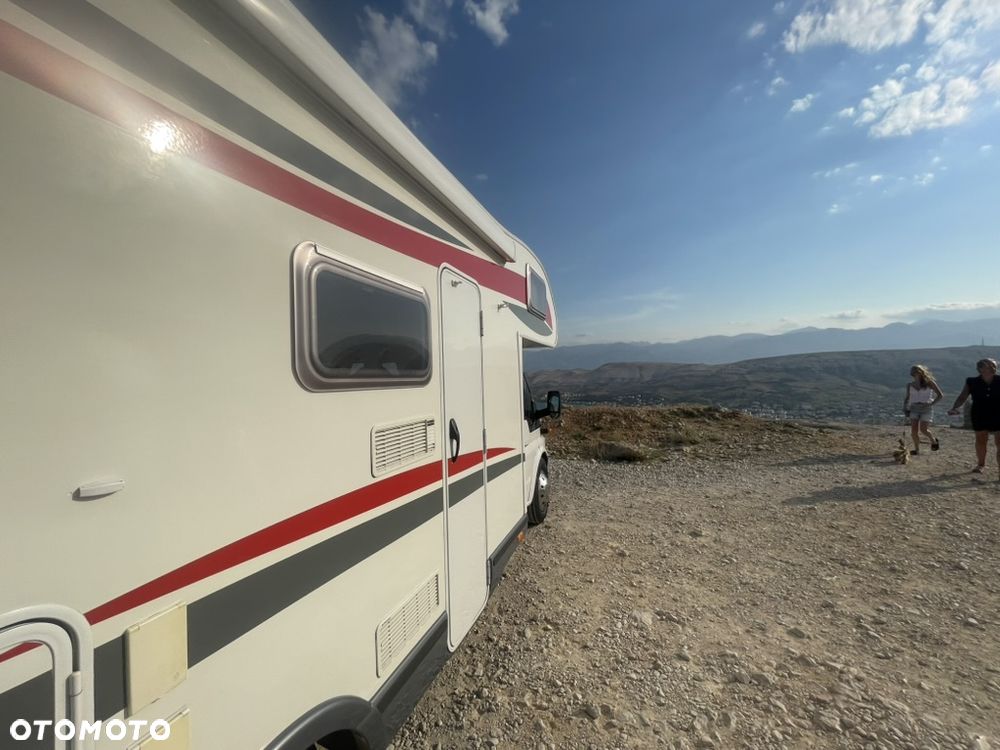 Ford Chausson - 25