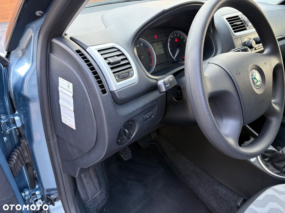 Skoda Fabia 1.2 HTP SPECIAL - 22