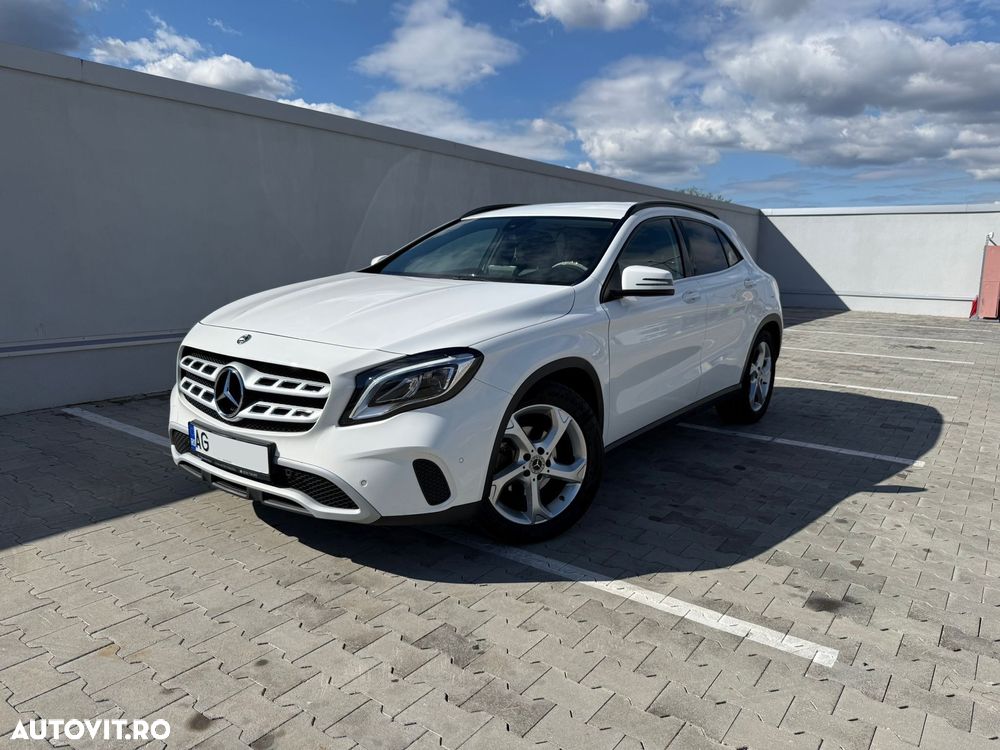 Mercedes-Benz GLA 200 d 4MATIC Aut. - 1