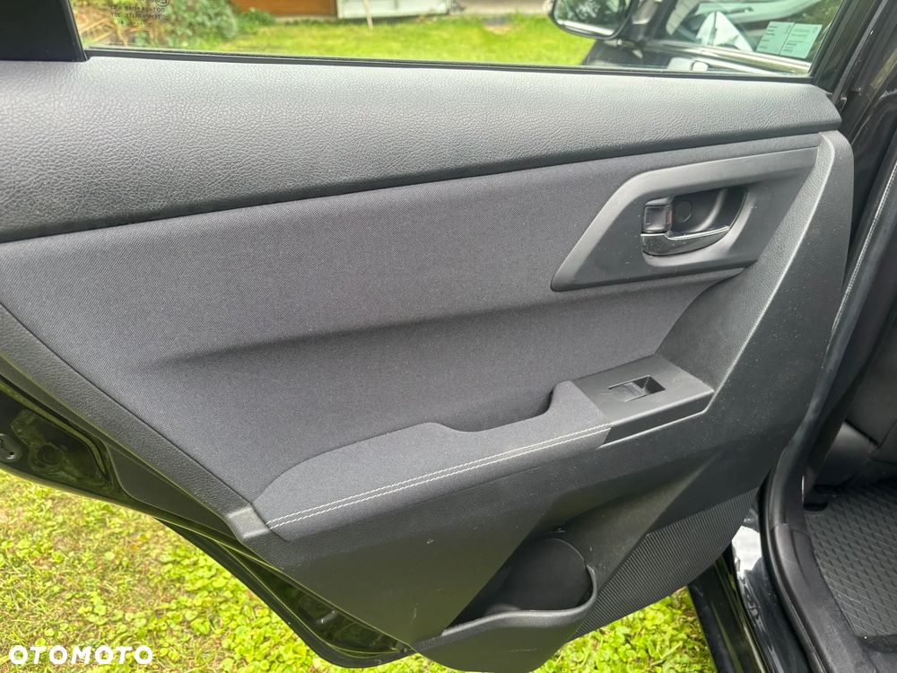 Toyota Auris 1.6 Premium Comfort - 14