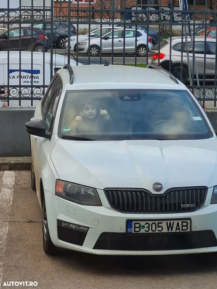 Skoda Octavia 2.0 TDI RS - 8