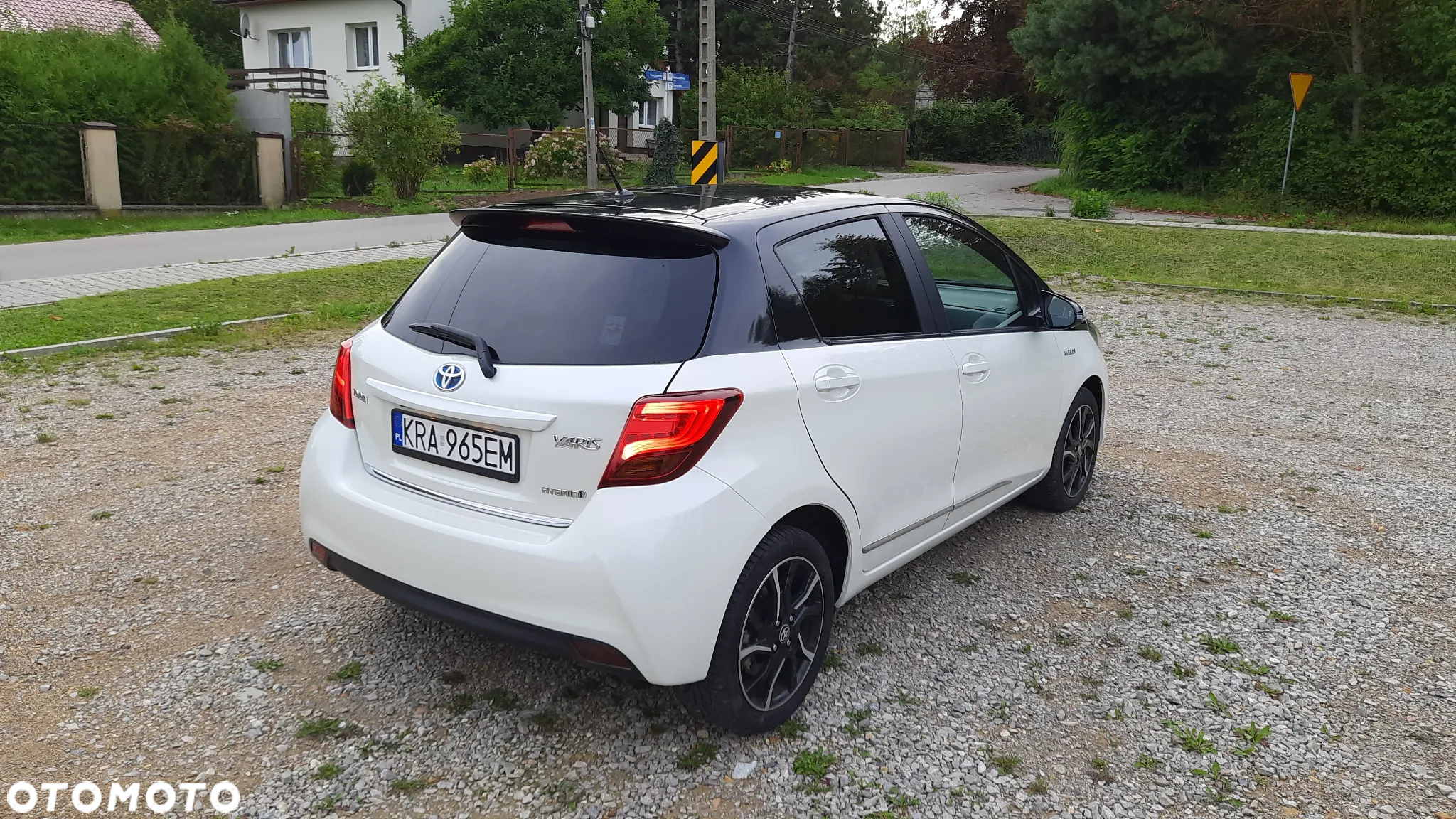 Toyota Yaris Hybrid 1.5 VVT-i Style Selection - 13
