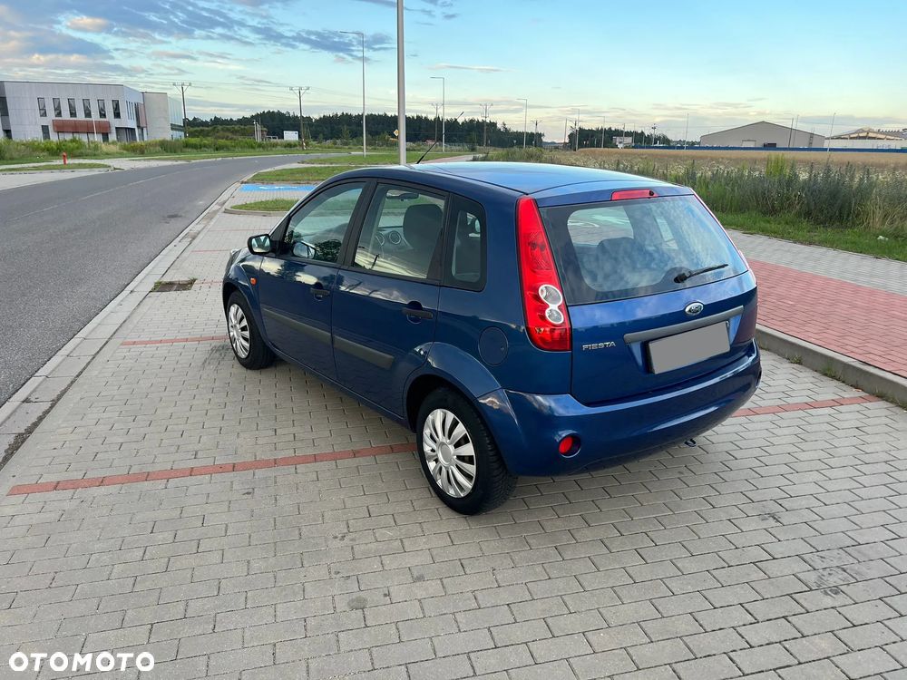 Ford Fiesta 1.4 Ambiente - 6