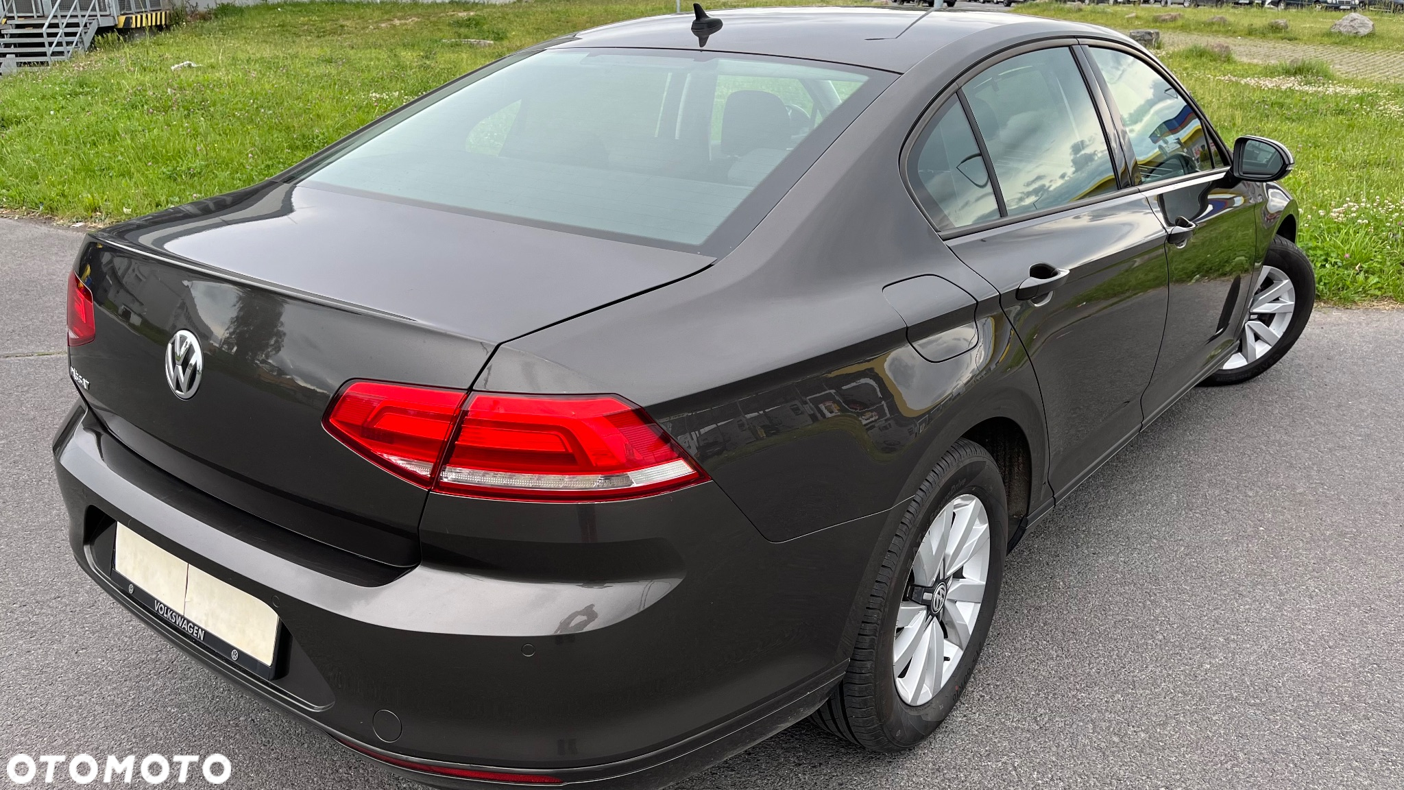 Volkswagen Passat 2.0 TDI SCR Comfortline - 11