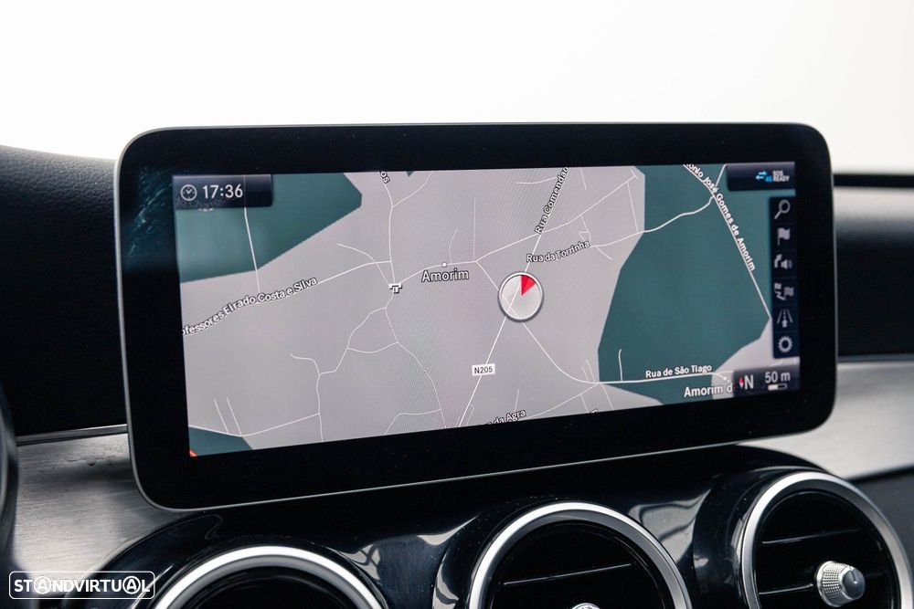 Mercedes-Benz C 300 e AMG Line - 32