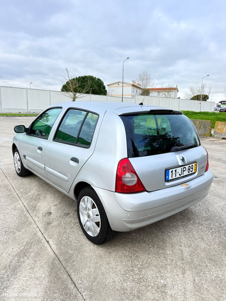 Renault Clio 1.2 16V Authentique - 3