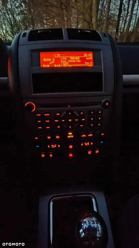 Peugeot 407 2.0 HDI ST Komfort EU4 - 15