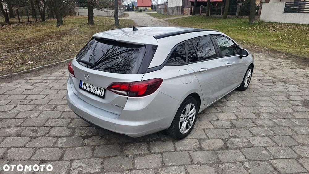 Opel Astra 1.6 CDTI Essentia - 8