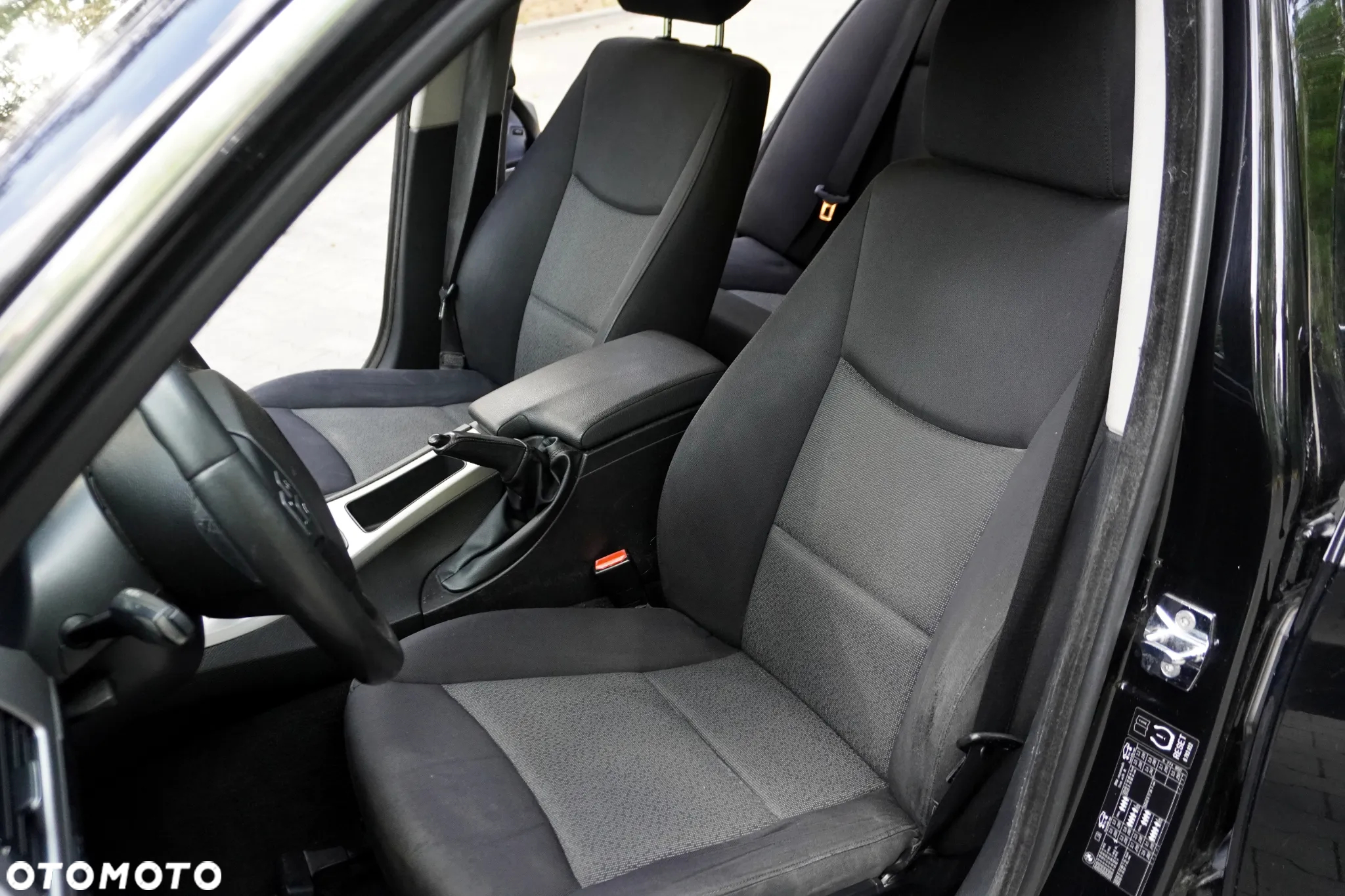 BMW Seria 3 320i - 14