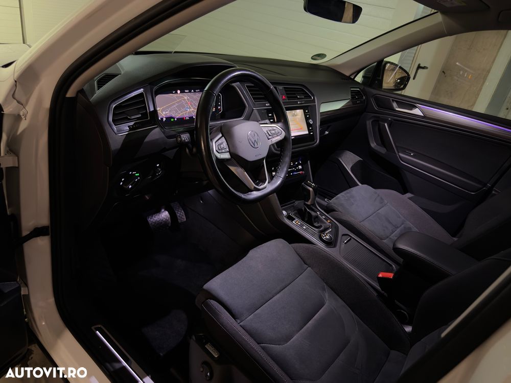 Volkswagen Tiguan 2.0 TDI SCR 4MOTION DSG Elegance - 24