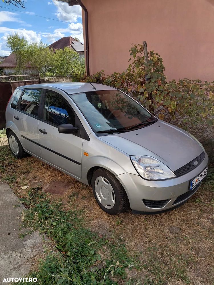 Ford Fiesta - 2