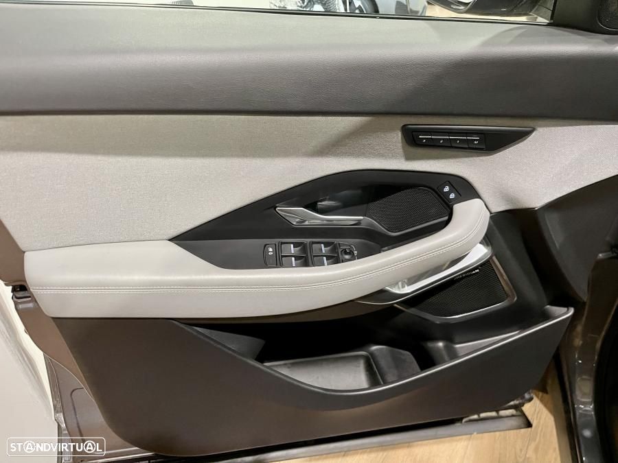 Jaguar E-Pace 1.5 P300e R-Dynamic HSE AWD Aut. - 39