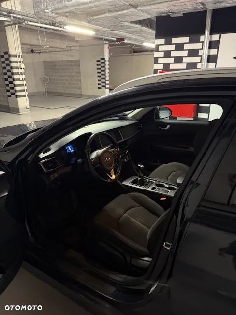 Kia Optima - 6