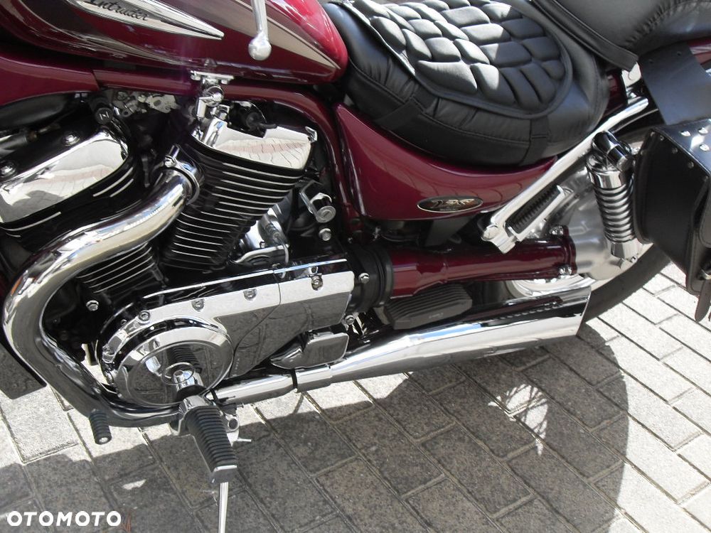 Suzuki Intruder - 8