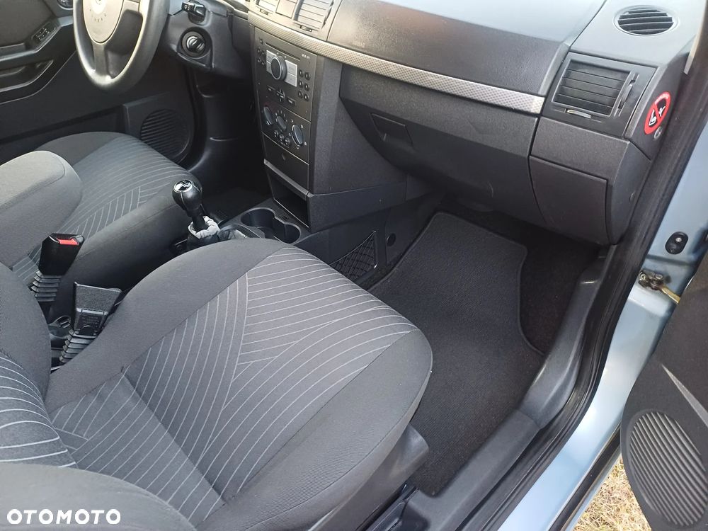 Opel Meriva 1.4 - 25