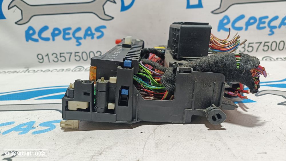 TAMPA CAIXA FUSIVEIS TAMPA PAINEL COMANDO CONTROLO SAM BMW X3 E83 61138364542 8364542 MR20060531 X3 E83 LCI SERIE 3 E46 - 6