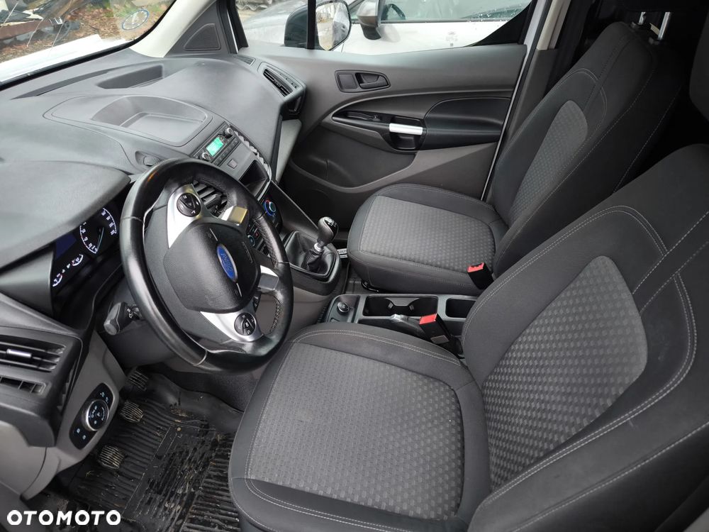 Ford Transit Connect - 13