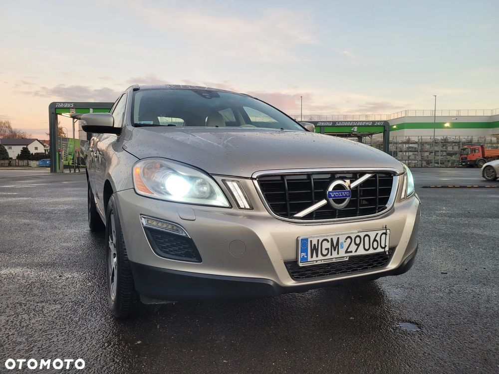 Volvo XC 60 D5 AWD Summum - 9