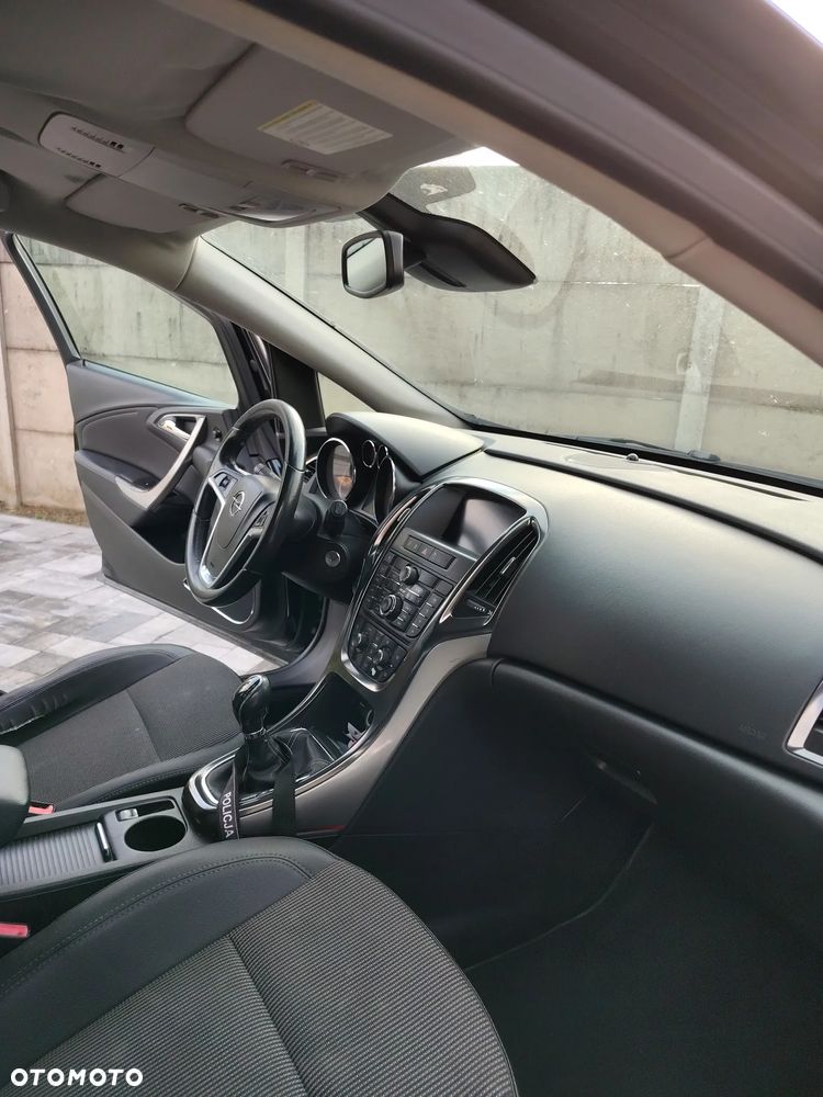 Opel Astra 1.7 CDTI DPF Cosmo - 18