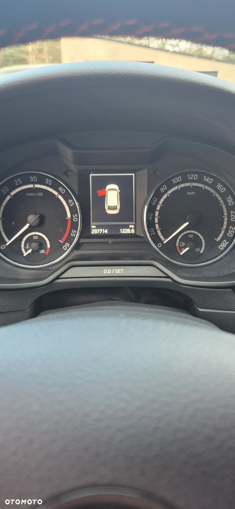 Skoda Octavia 2.0 TDI RS DSG - 16