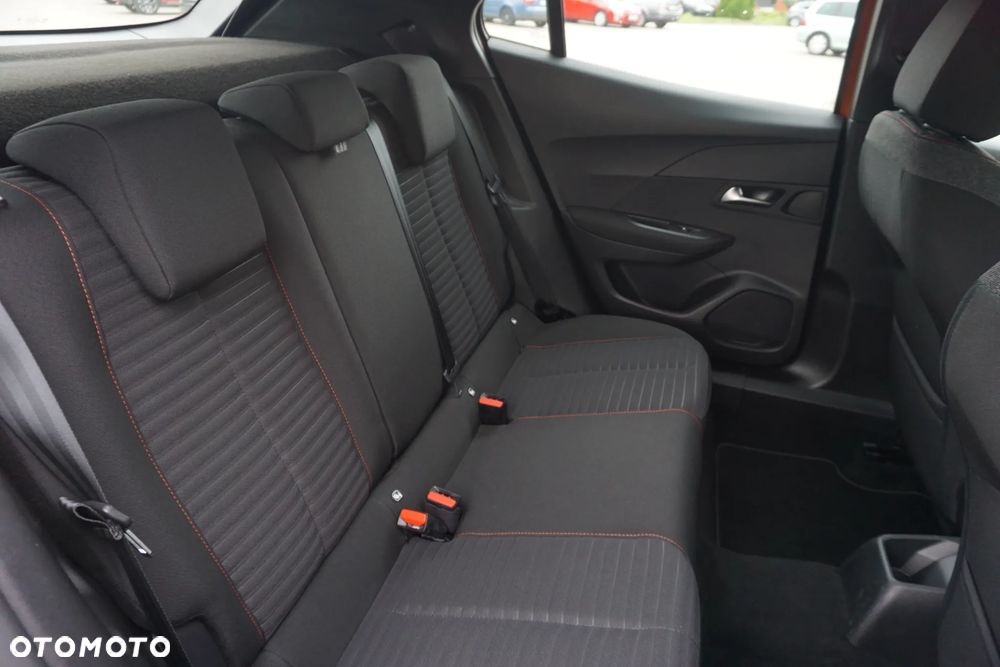Peugeot 2008 1.2 PureTech Active Pack S&S - 24