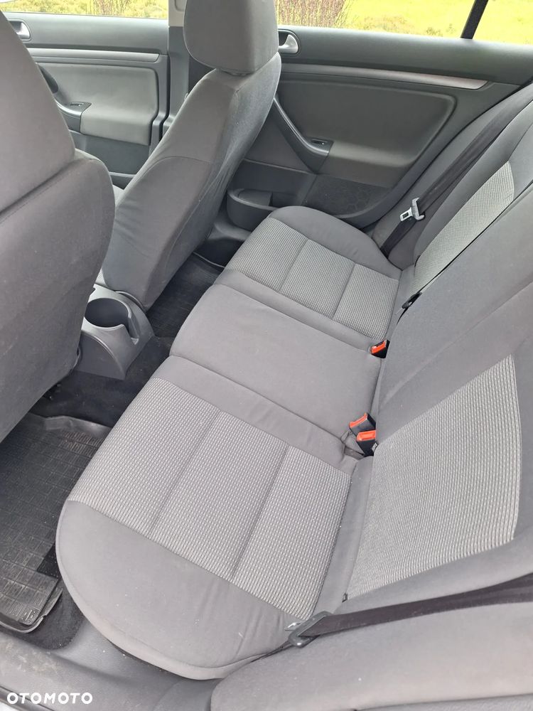 Volkswagen Passat 1.9 TDI Trendline - 8