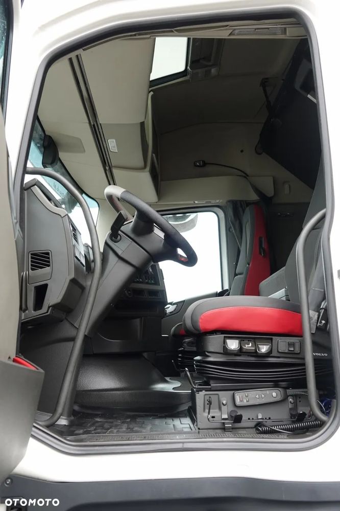 Volvo FH 500 / KLIMATYZACJA POSTOJOWA / OPONY 100% / I-SHIFT - 24