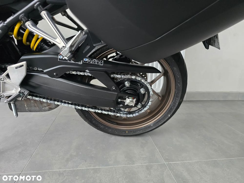 Honda CB - 24