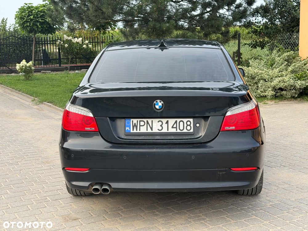 BMW Seria 5 525d Edition Exclusive - 2
