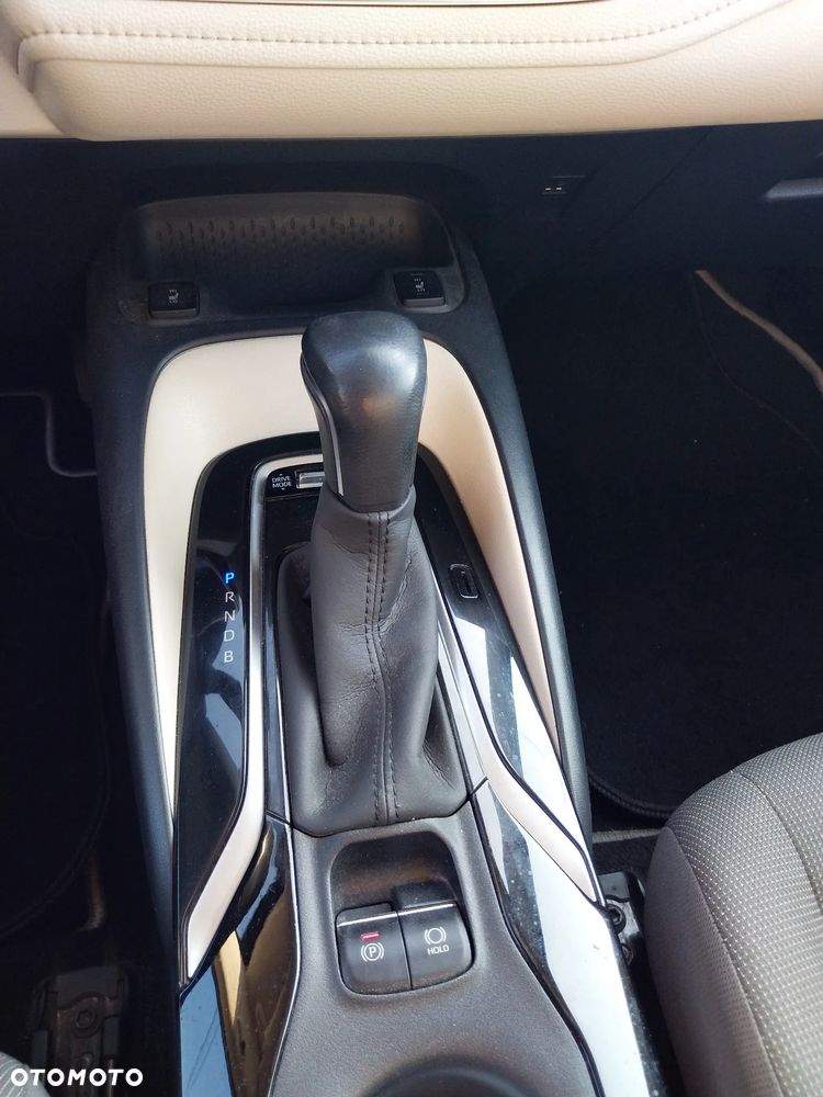 Toyota Corolla 1.8 Hybrid Comfort - 21
