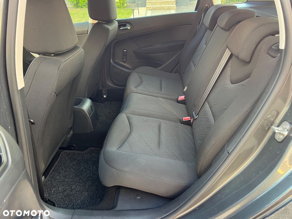 Peugeot 308 1.6 HDi Style - 21
