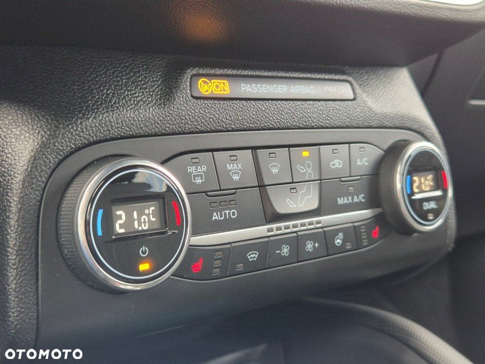 Ford Focus - 25