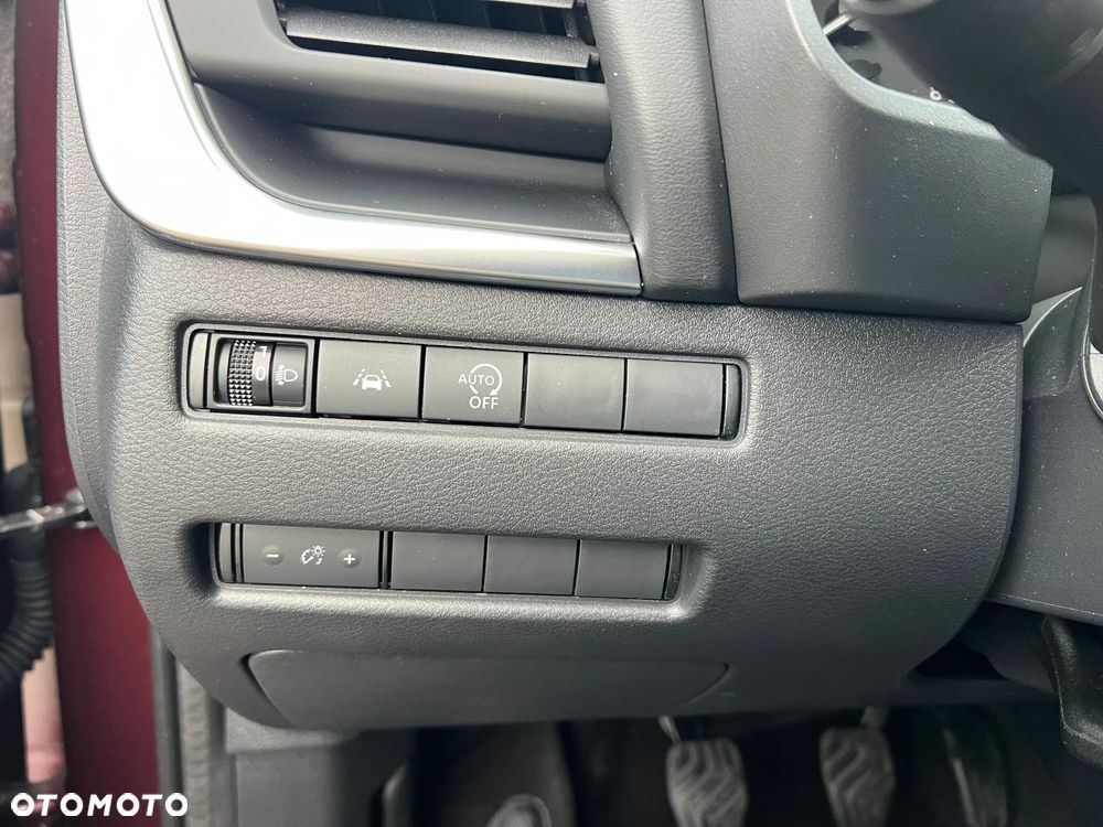 Nissan Qashqai 1.3 DIG-T AKARI - 13