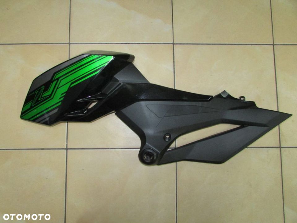Kawasaki Z400 19r owiewka plastik bok lewy - 1