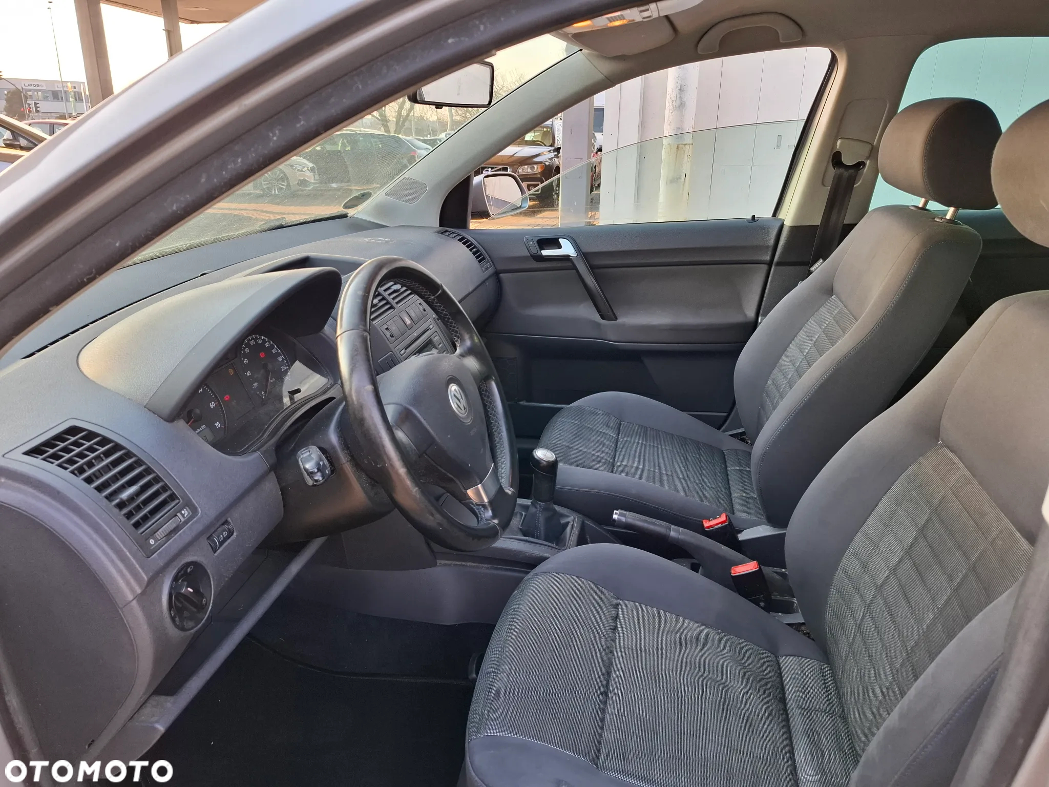 Volkswagen Polo 1.4 Goal - 23