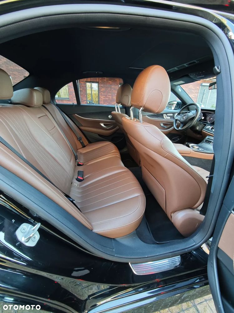 Mercedes-Benz Klasa E 300 9G-TRONIC Avantgarde - 18
