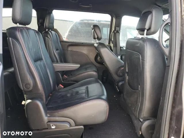 Dodge Grand Caravan 3.6 R/T - 28