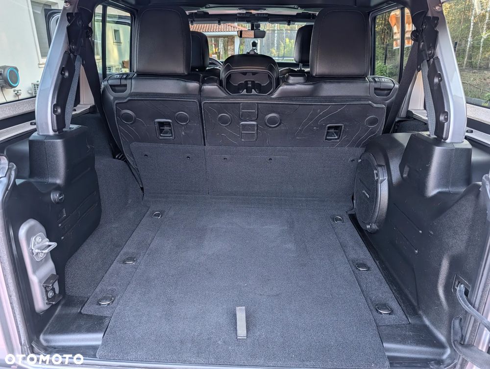 Jeep Wrangler Unlimited 2.2 CRD Sahara - 19