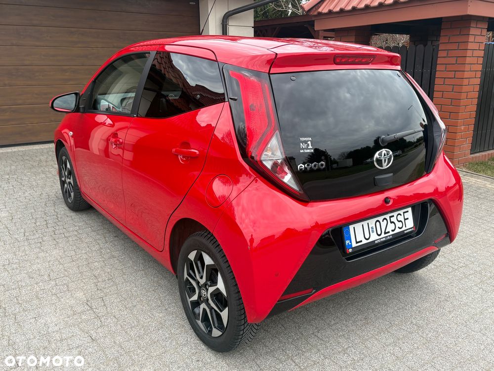 Toyota Aygo 1.0 VVT-i Color Edition - 2