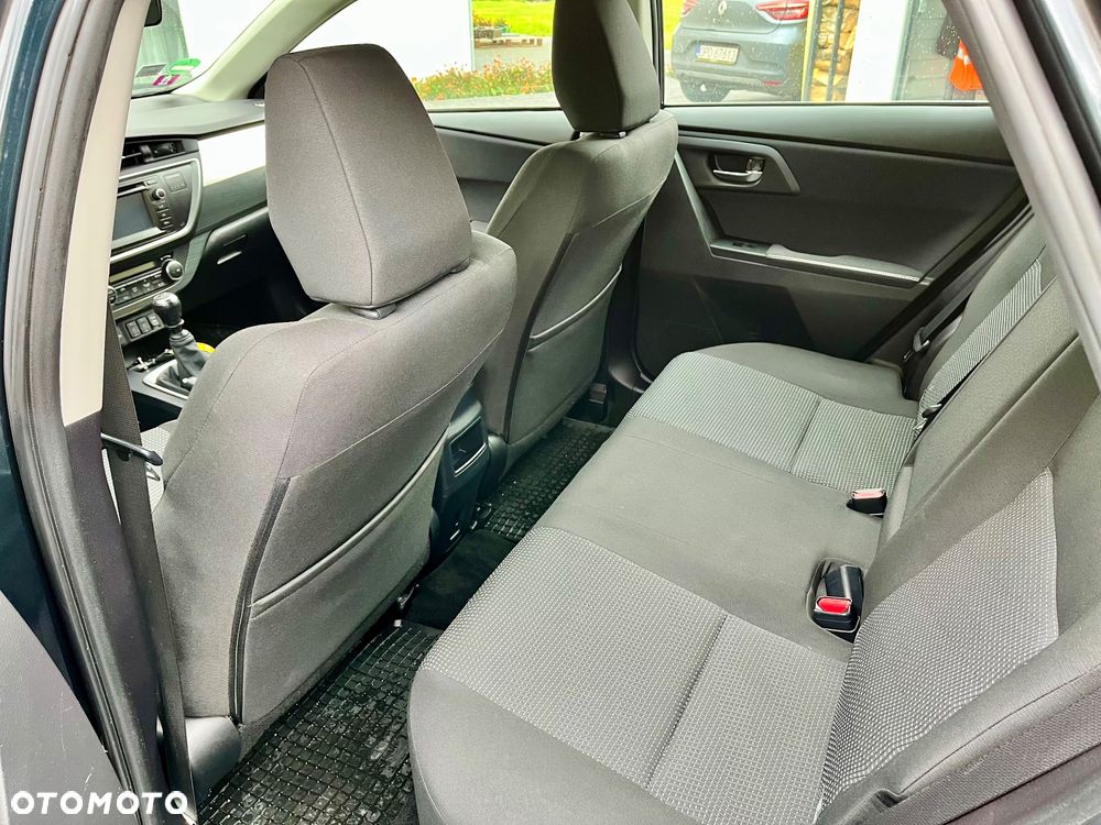 Toyota Auris 1.6 Valvematic Touring Sports Executive - 11
