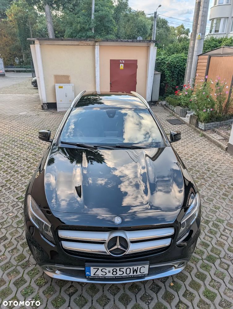 Mercedes-Benz GLA 250 7G-DCT UrbanStyle Edition - 17