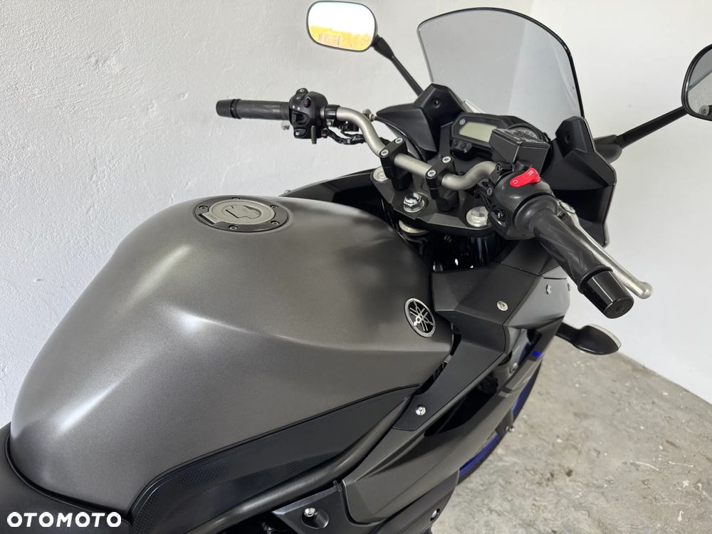 Yamaha XJ - 18