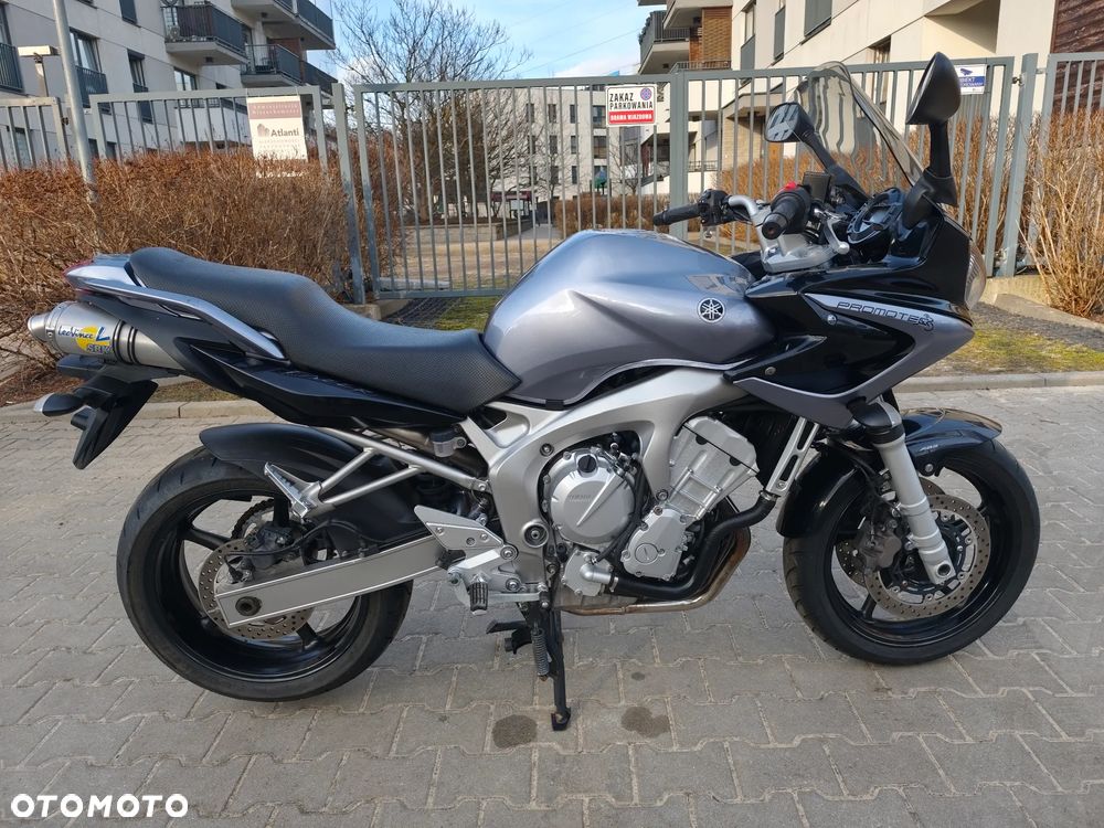 Yamaha FZ6 - 2