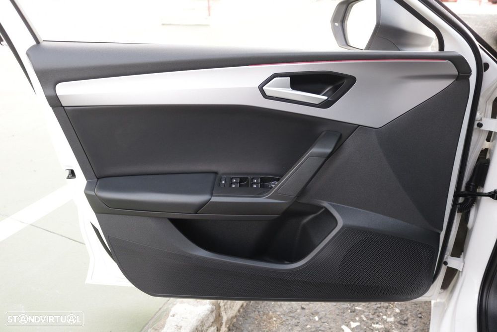 SEAT Leon 1.0 TSI FR - 33