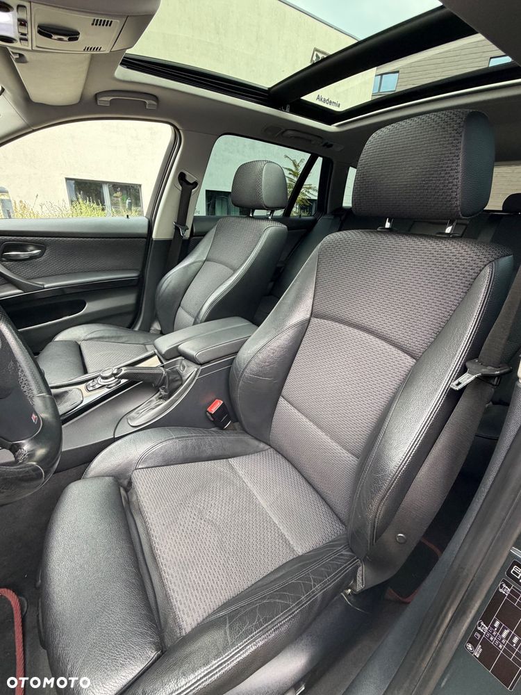 BMW Seria 3 320d Efficient Dynamics - 17