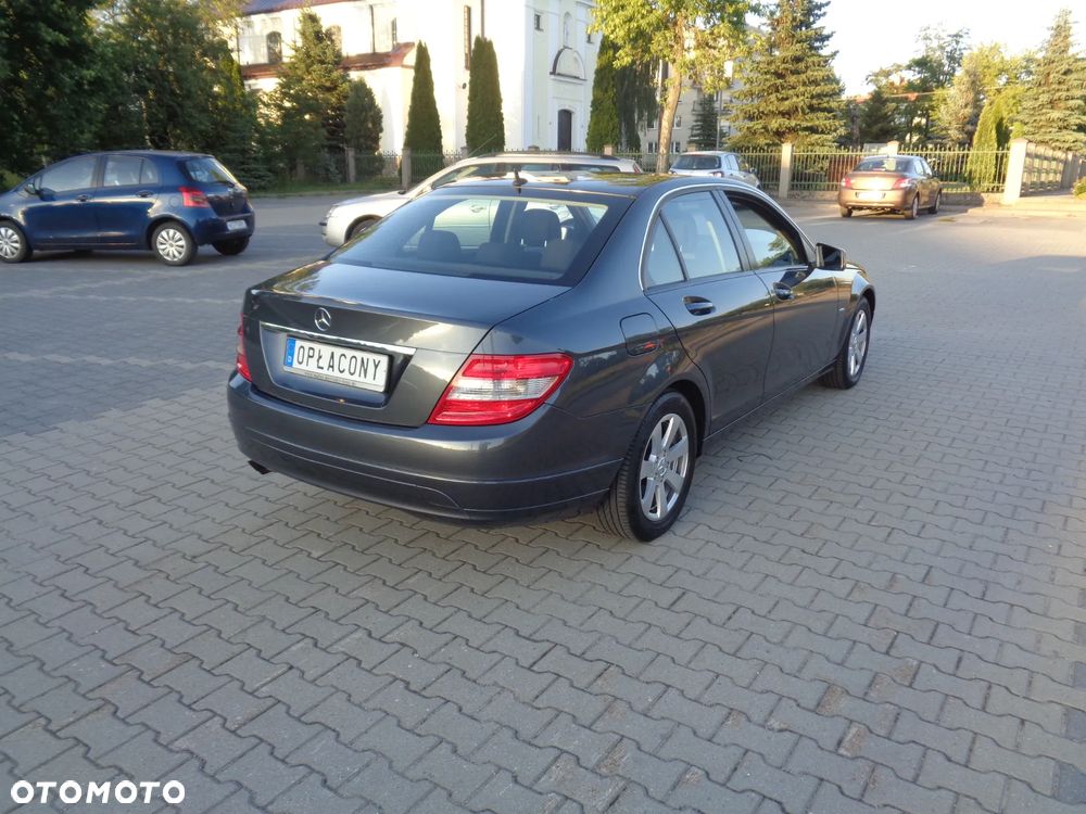Mercedes-Benz Klasa C 180 Kompressor Automatik BlueEFFICIENCY Avantgarde - 4