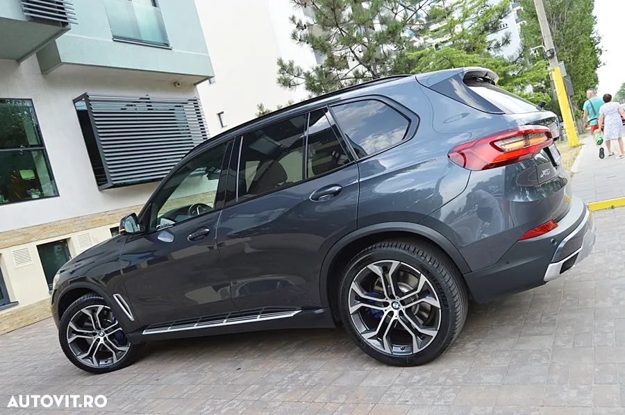 BMW X5 xDrive30d - 27