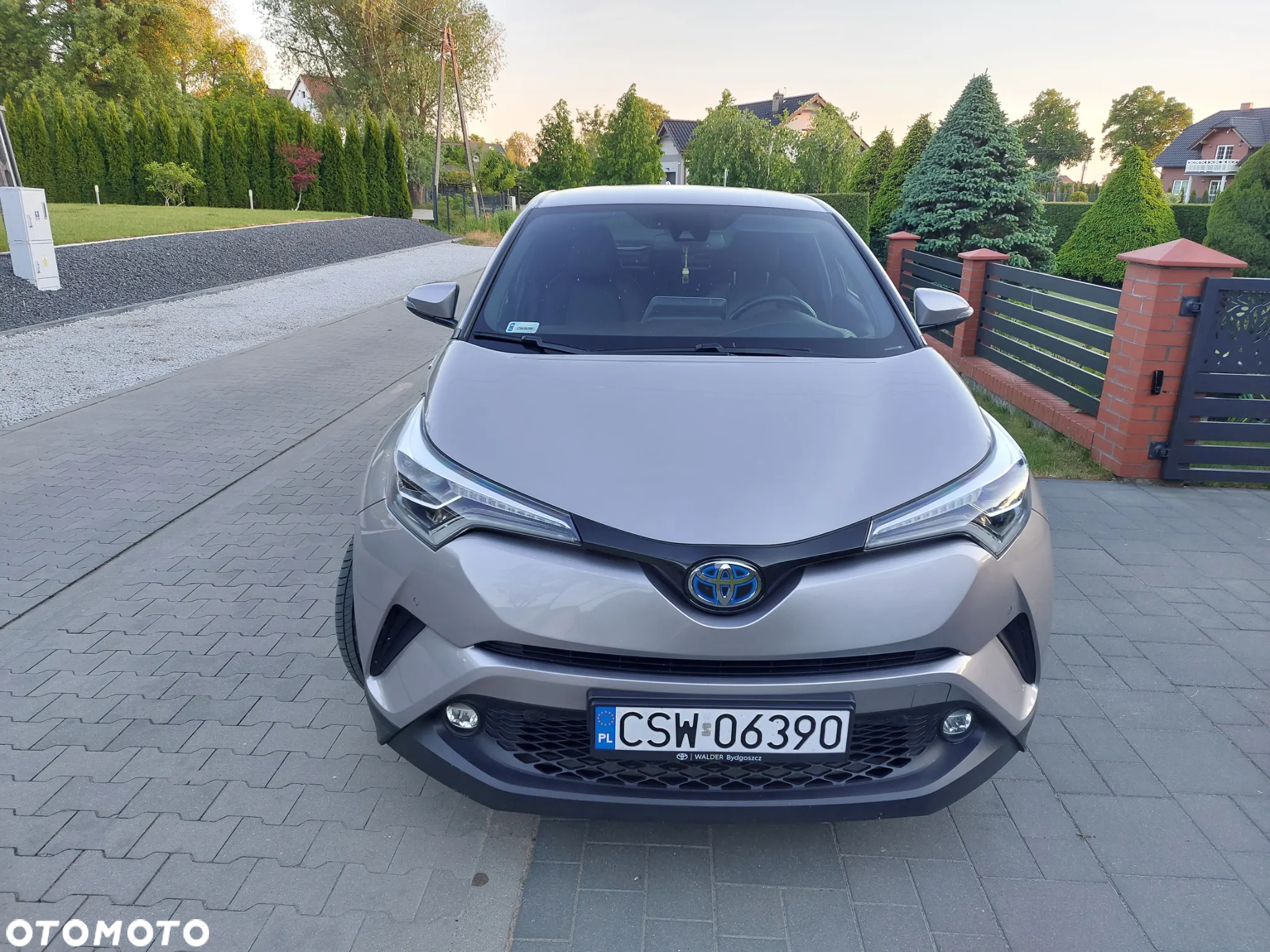 Toyota C-HR 1.8 Hybrid Prestige - 8